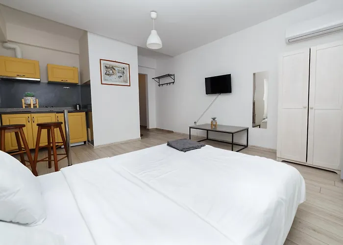 Color Old Town Center Βουκουρέστι