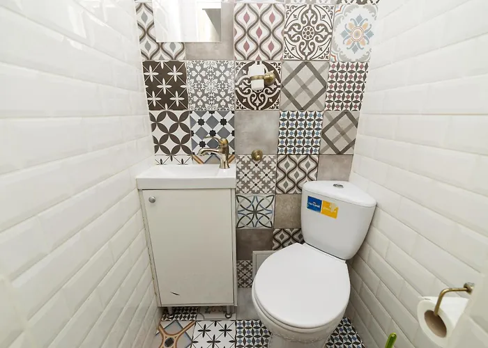 Color Old Town Center