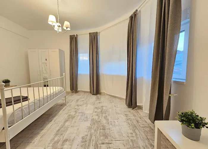 Color Old Town Center