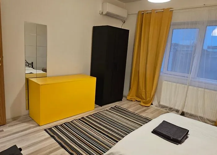 Color Old Town Center *