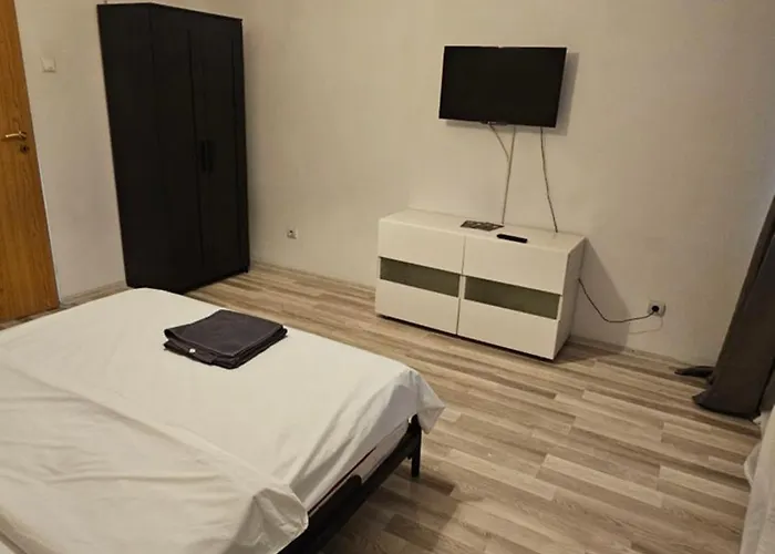 Color Old Town Center * Βουκουρέστι