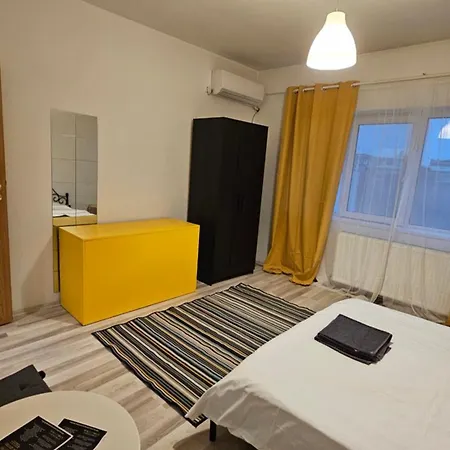 Color Old Town Center *