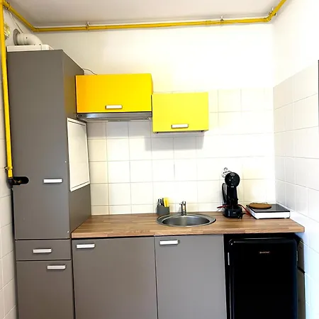 Color Old Town Center Бухарест