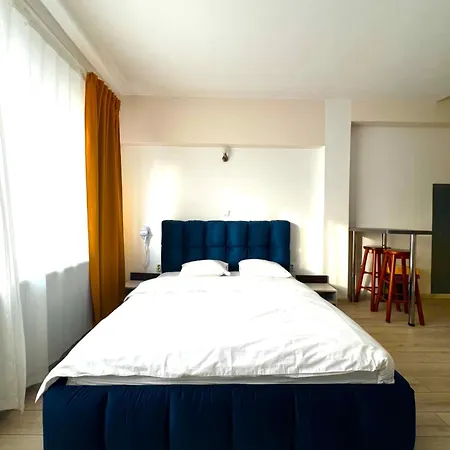 Апартаменты Color Old Town Center *