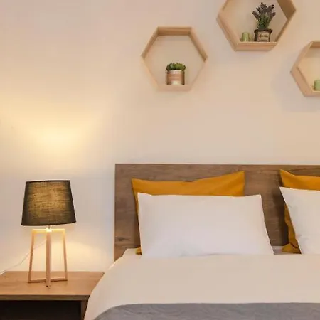 Color Old Town Center Apartment Bucharest