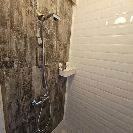 Color Old Town Center Бухарест