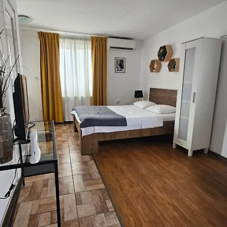 Color Old Town Center *