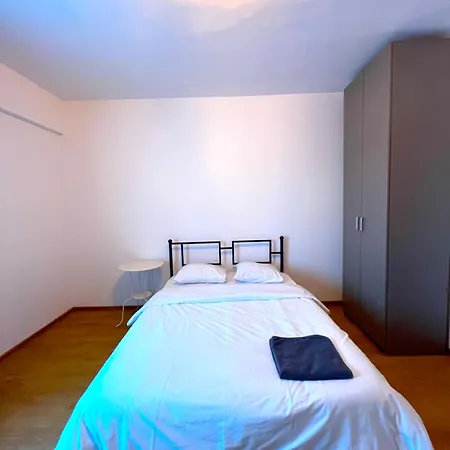 Apartment Color Old Town Center *