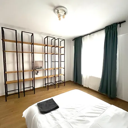 Color Old Town Center Apartment Bucharest
