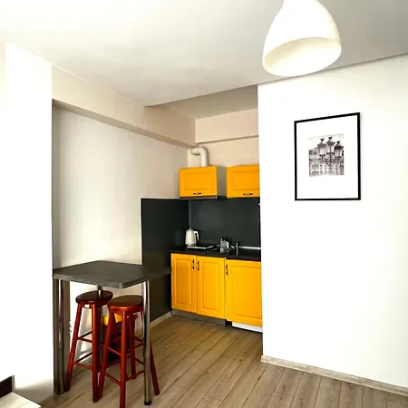 Color Old Town Center * Bucarest