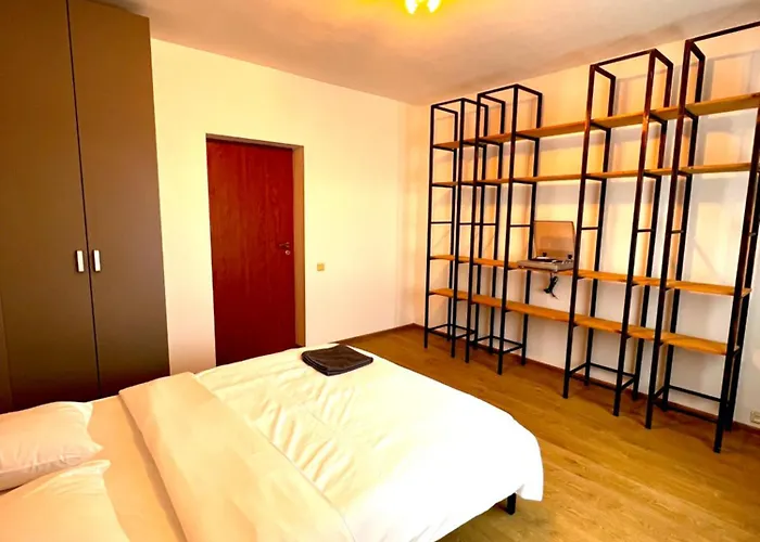 شقة Color Old Town Center بوخارست