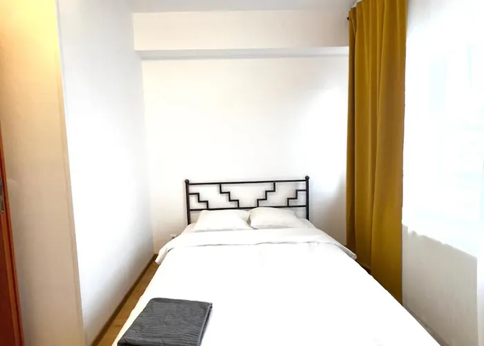 Color Old Town Center *