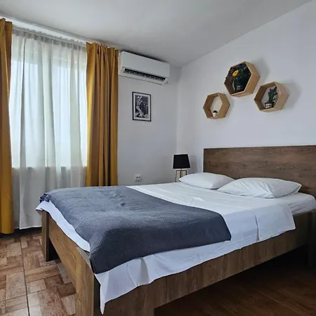 Color Old Town Center Apartment *