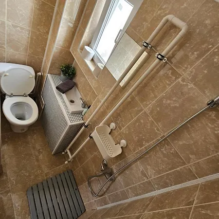 Color Old Town Center Apartment