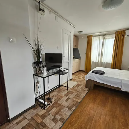 Color Old Town Center Apartment *