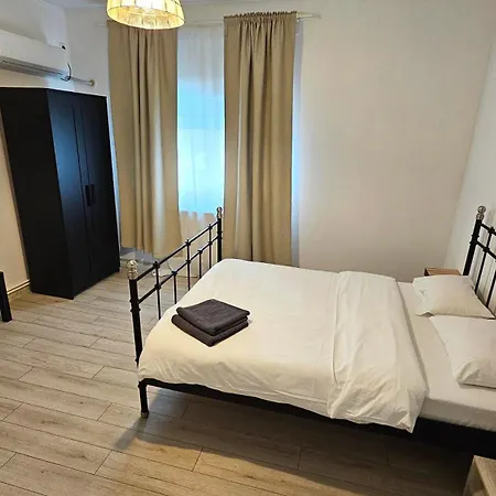 Color Old Town Center *