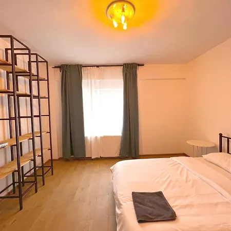 Color Old Town Center Apartment *