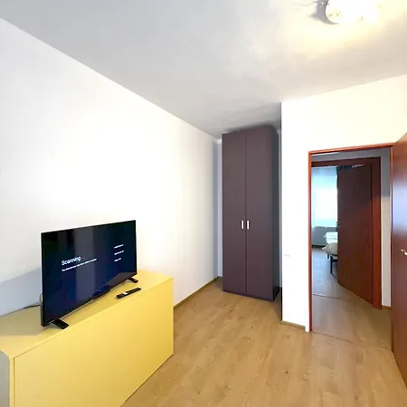 Color Old Town Center Apartment *