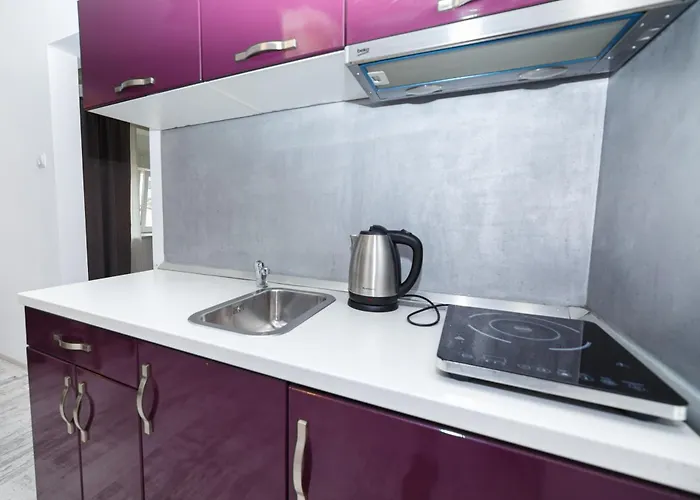 Color Old Town Center 公寓