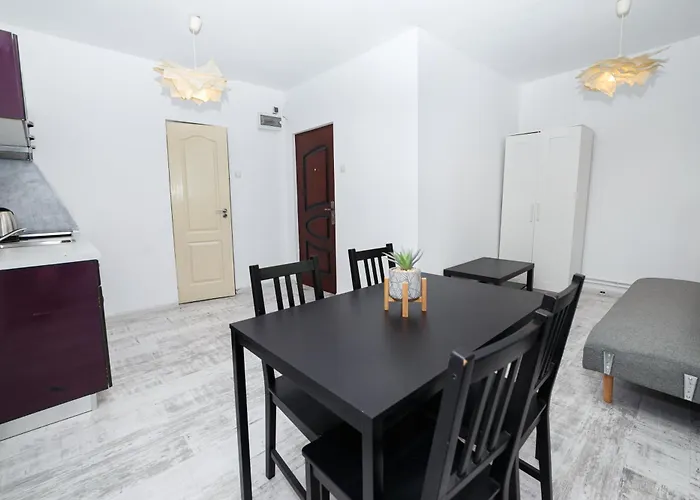 Color Old Town Center *